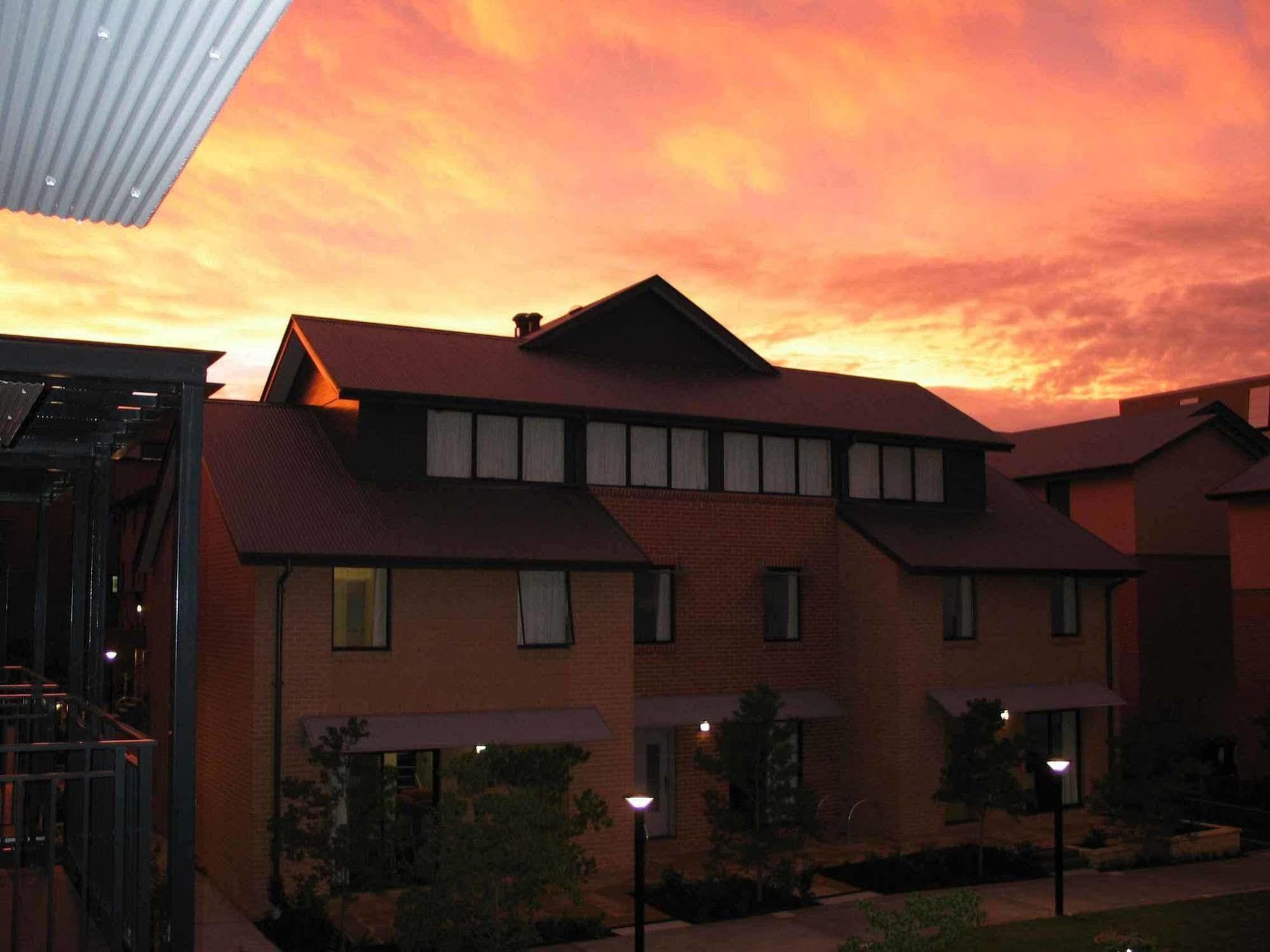 Sydney University Village Екстер'єр фото