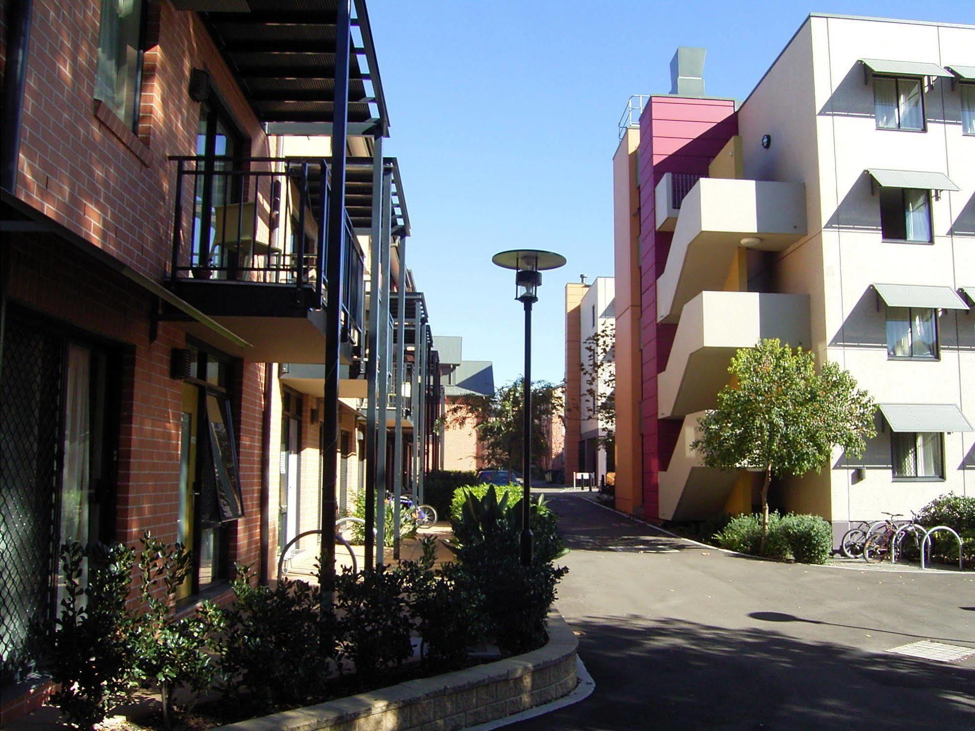 Sydney University Village Екстер'єр фото