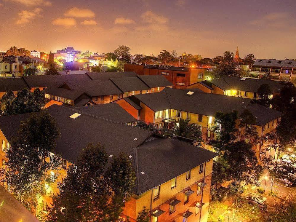 Sydney University Village Екстер'єр фото